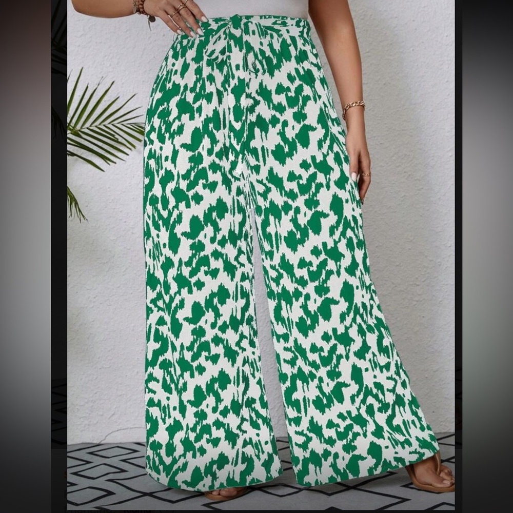 Green and White Patterned Women's Pants